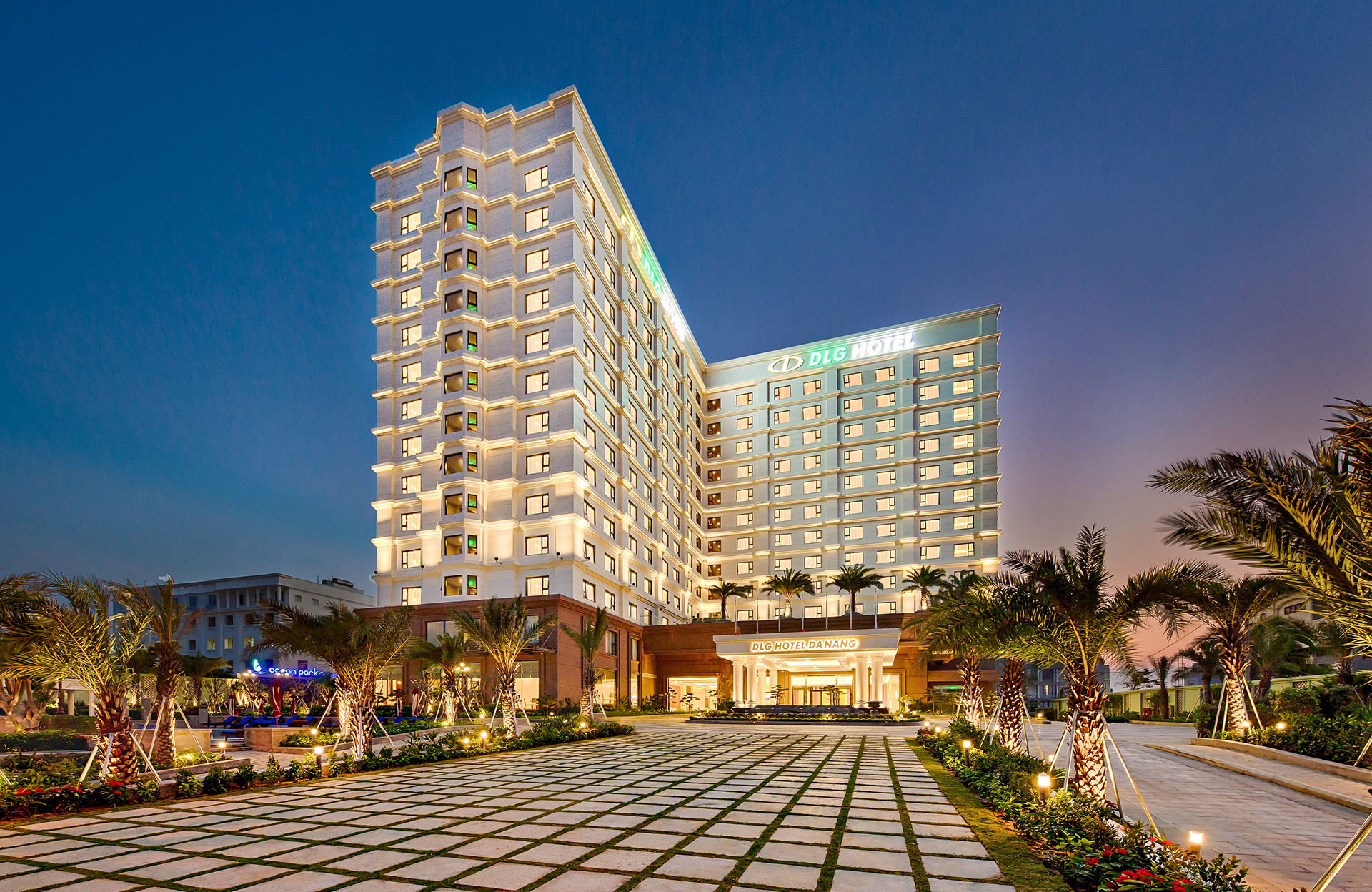 DLG Hotel Danang exterior